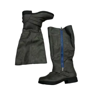 Boots Mid-calf Flats By Cc In Grey, Size: 7.5