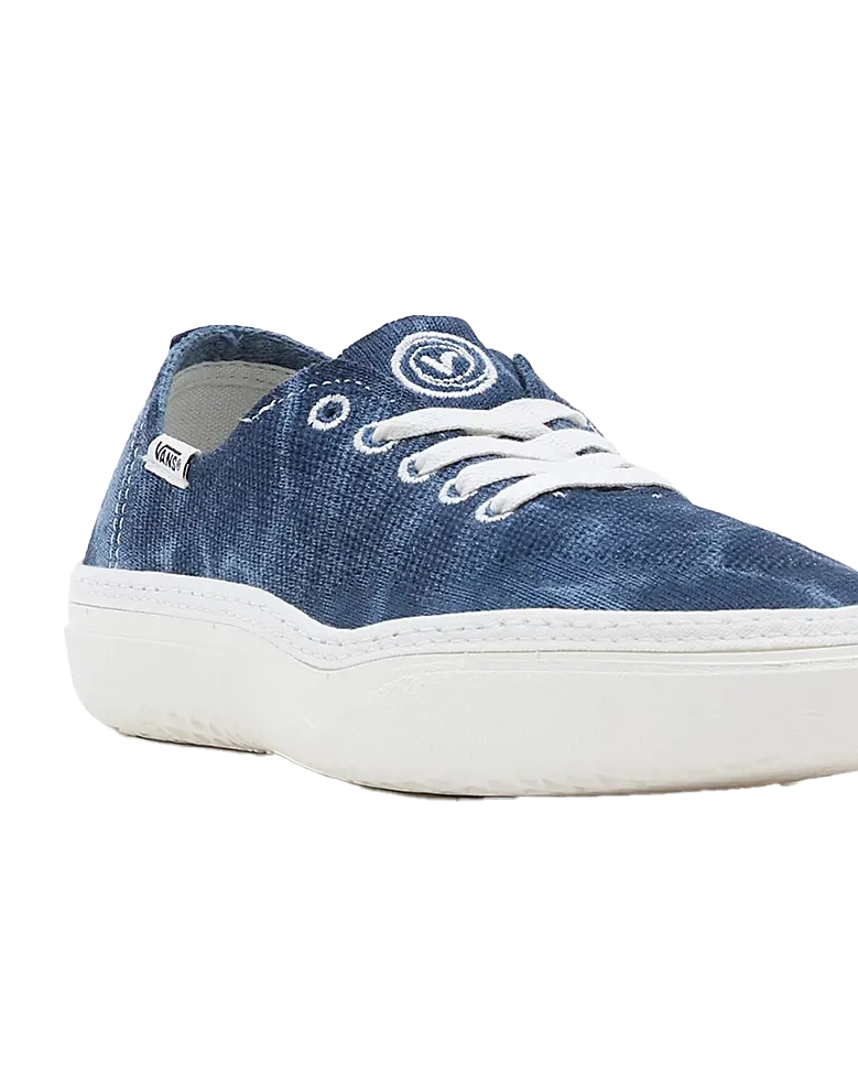 Circle Vee Shoes in Ocean Blue