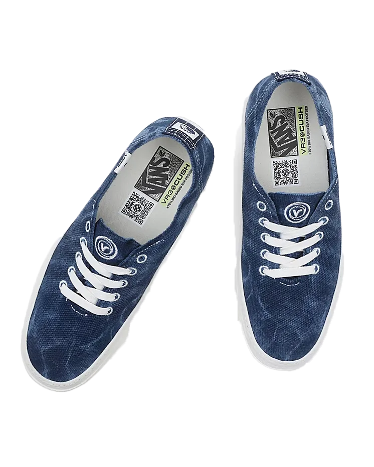 Circle Vee Shoes in Ocean Blue