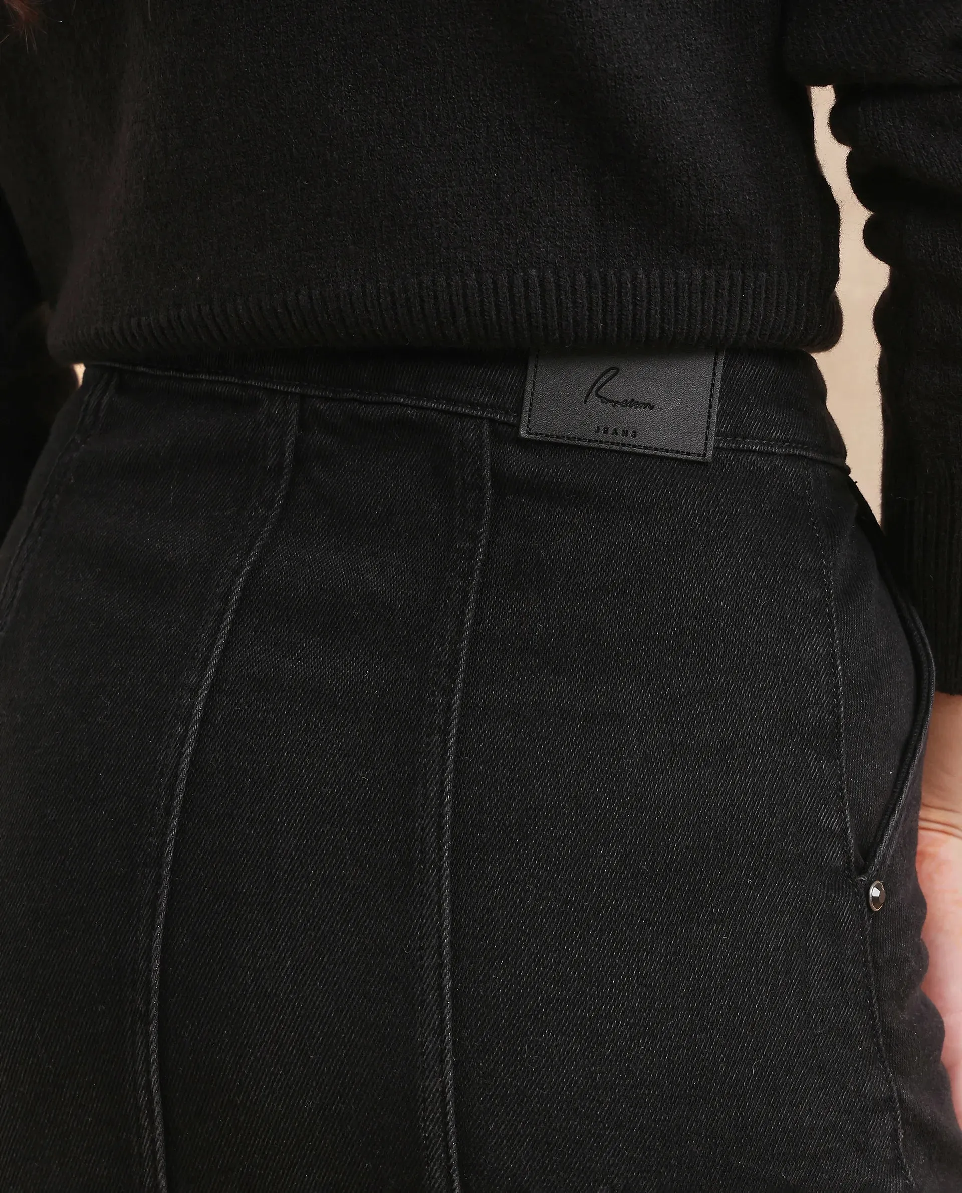 Rareism Women Parrow Black Cotton Fabric Regular Fit Plain Skirt